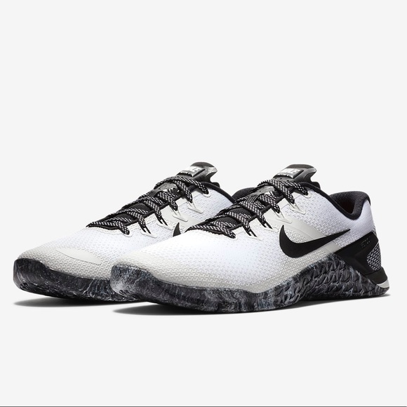 nike metcon oreo